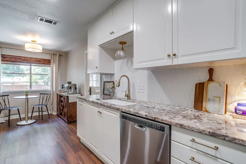 3817 Lawndale Avenue Fort Worth TX 76133