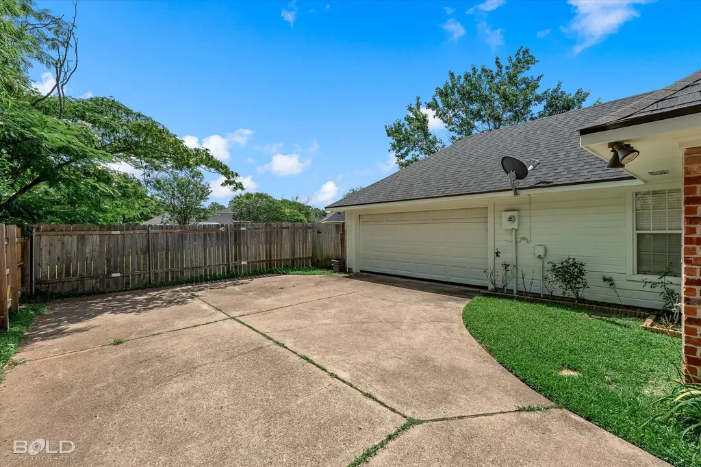 6004 Kateland Circle Bossier City LA 71111