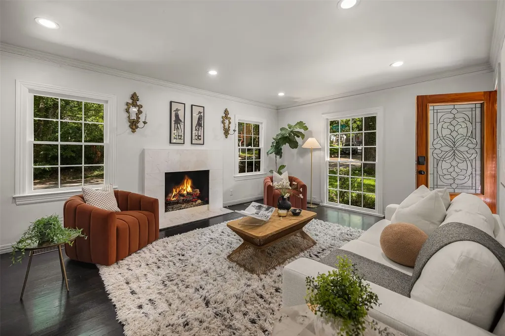 1001 Sarasota Circle Dallas TX 75223