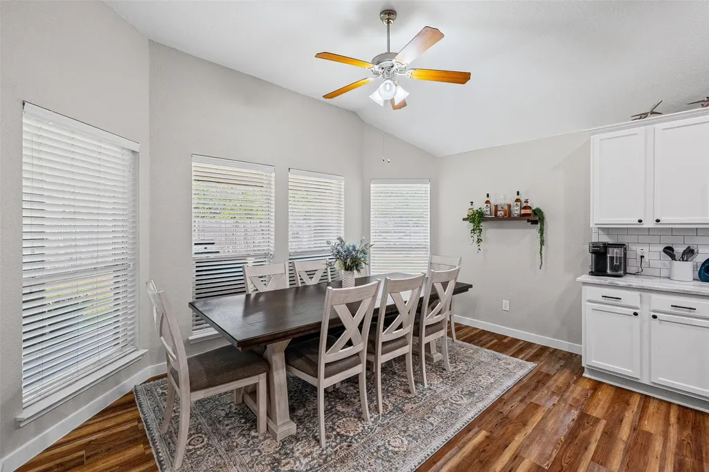 3139 Meandering Way Granbury TX 76049