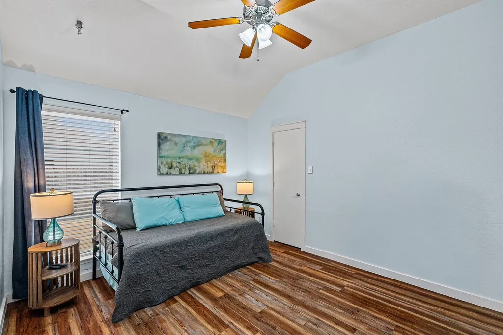 3139 Meandering Way Granbury TX 76049