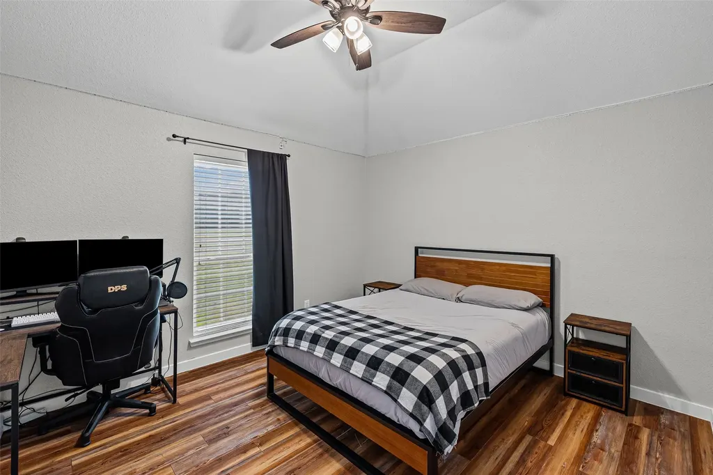 3139 Meandering Way Granbury TX 76049