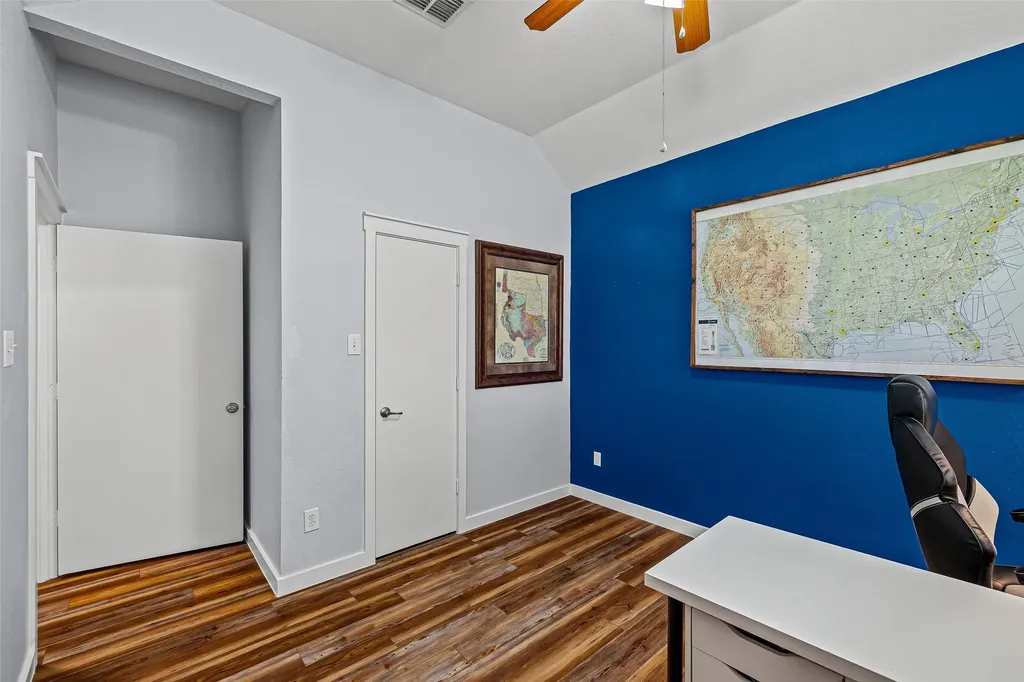 3139 Meandering Way Granbury TX 76049