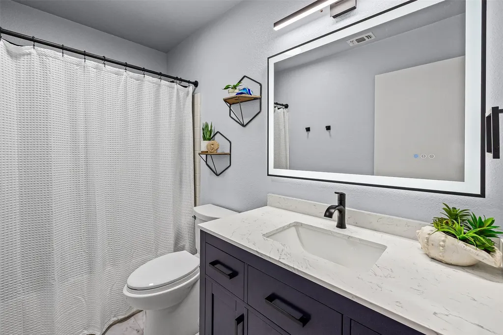3139 Meandering Way Granbury TX 76049