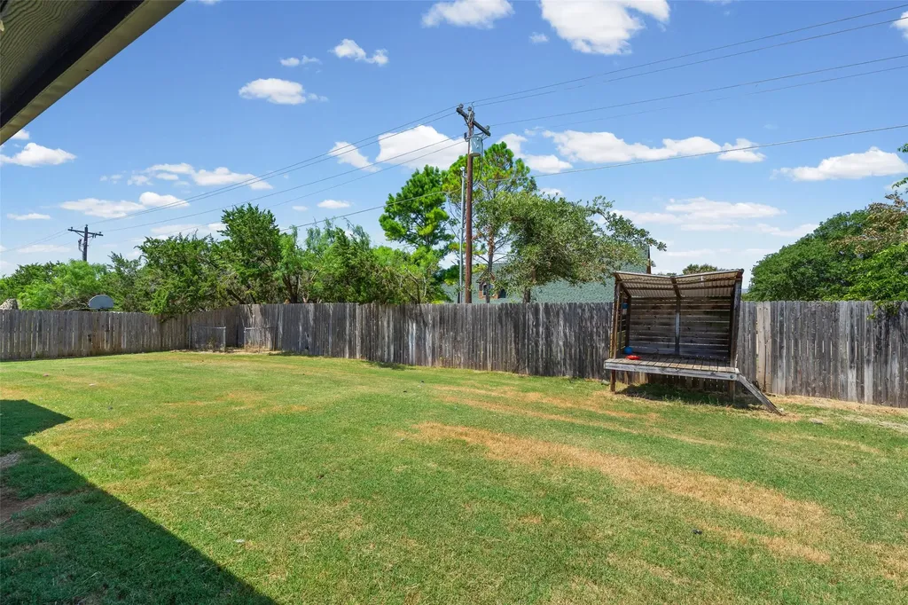 3139 Meandering Way Granbury TX 76049