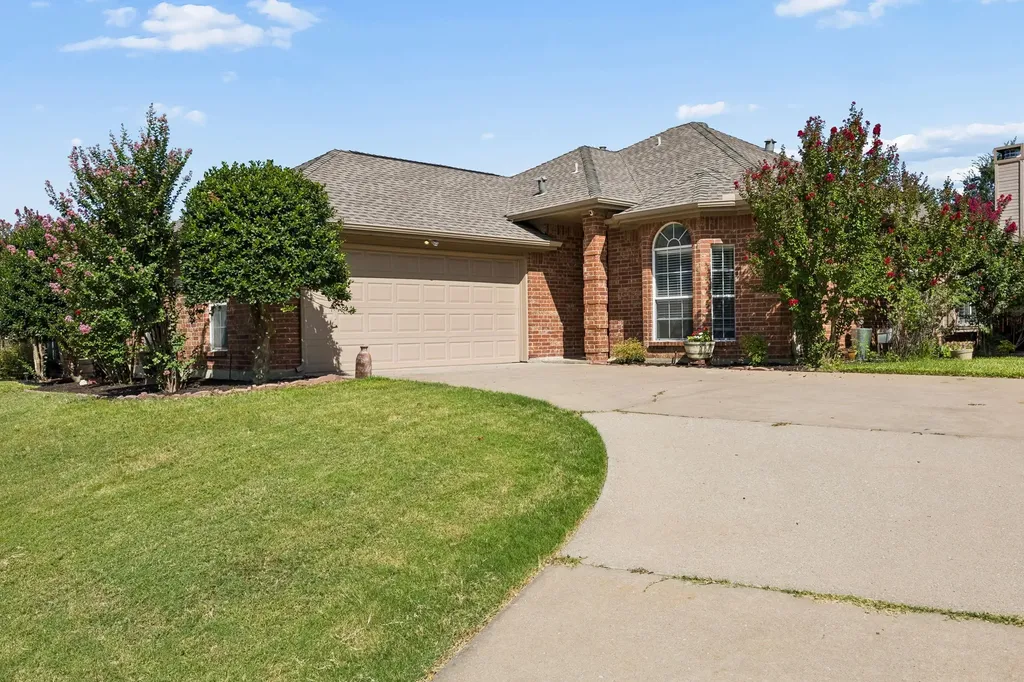 1833 Melton Drive Carrollton TX 75010