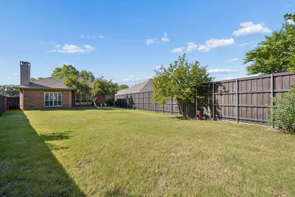 1833 Melton Drive Carrollton TX 75010