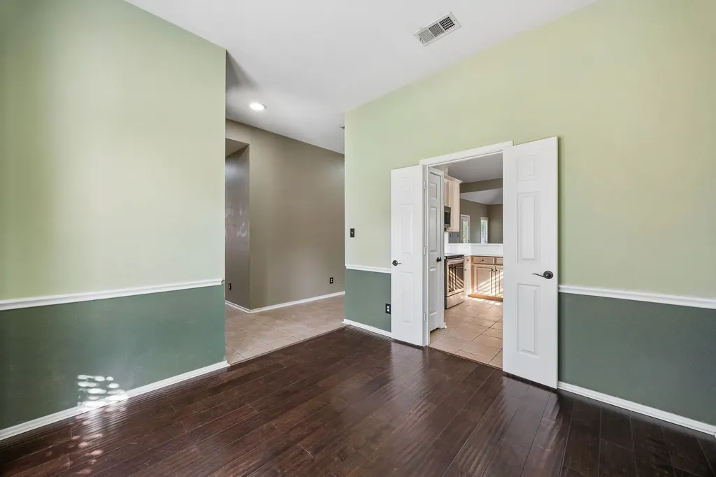 1833 Melton Drive Carrollton TX 75010