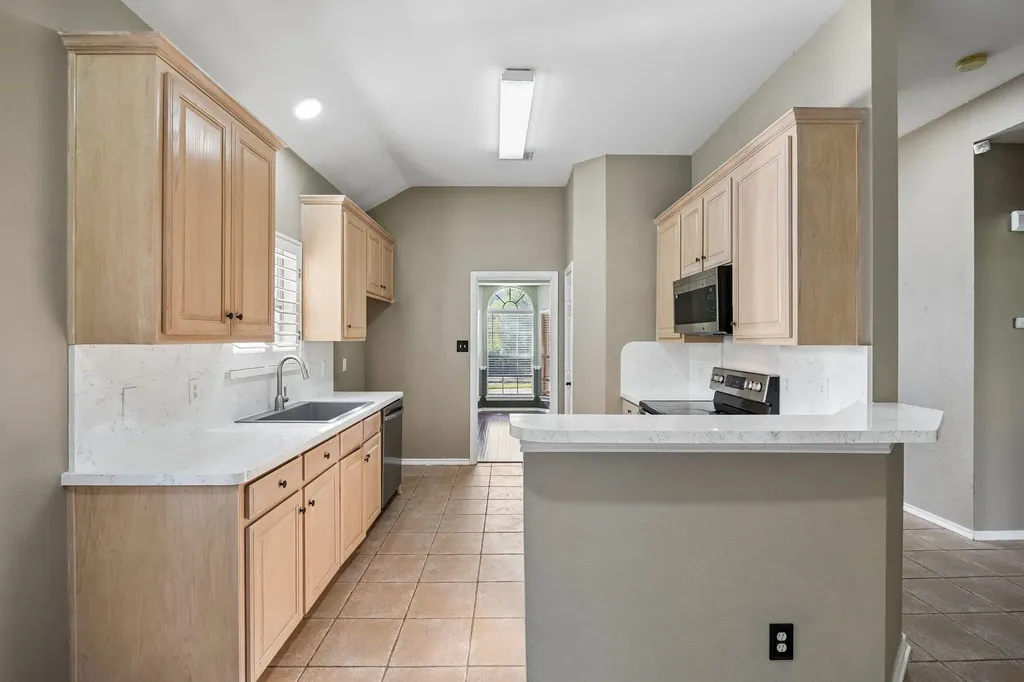 1833 Melton Drive Carrollton TX 75010