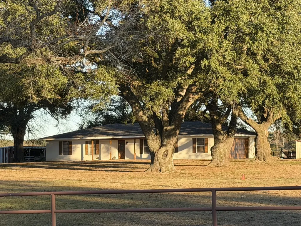 2529 State Highway 11 W Pittsburg TX 75686