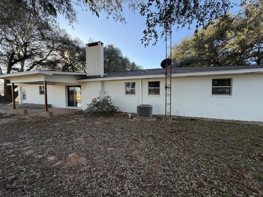 2529 State Highway 11 W Pittsburg TX 75686