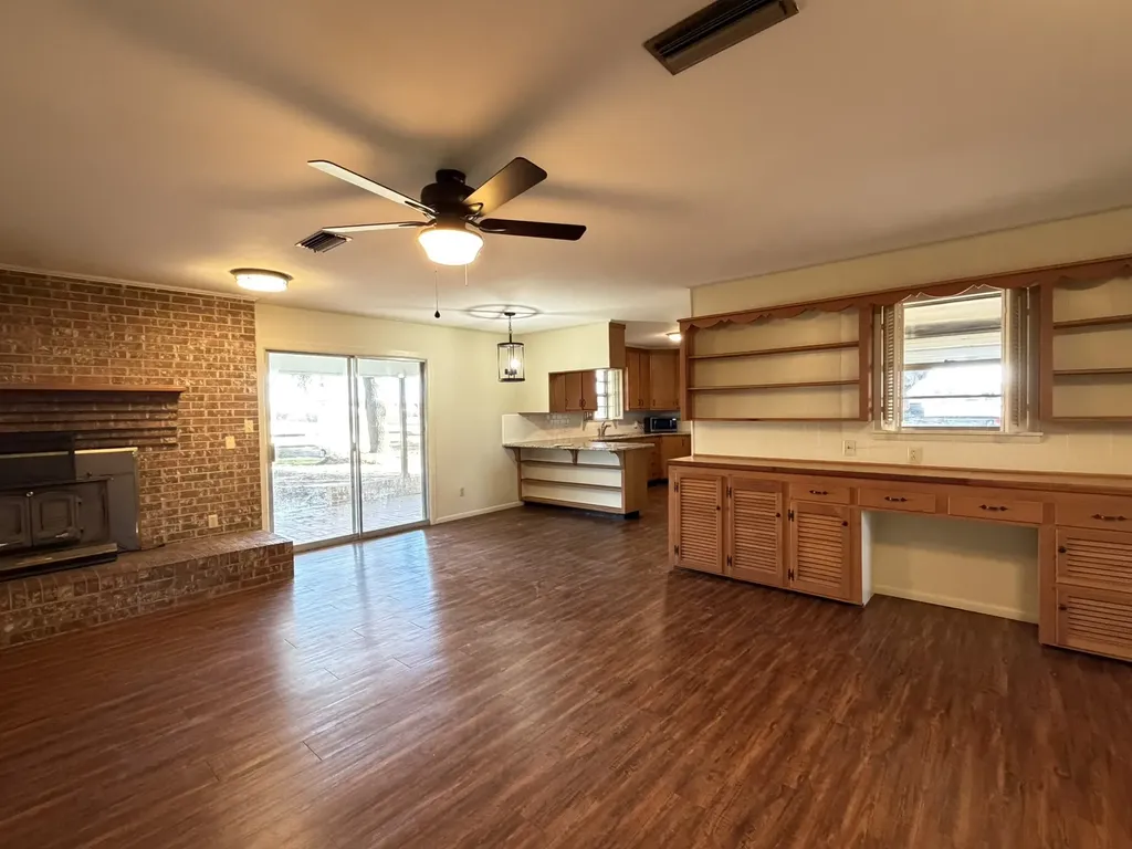 2529 State Highway 11 W Pittsburg TX 75686