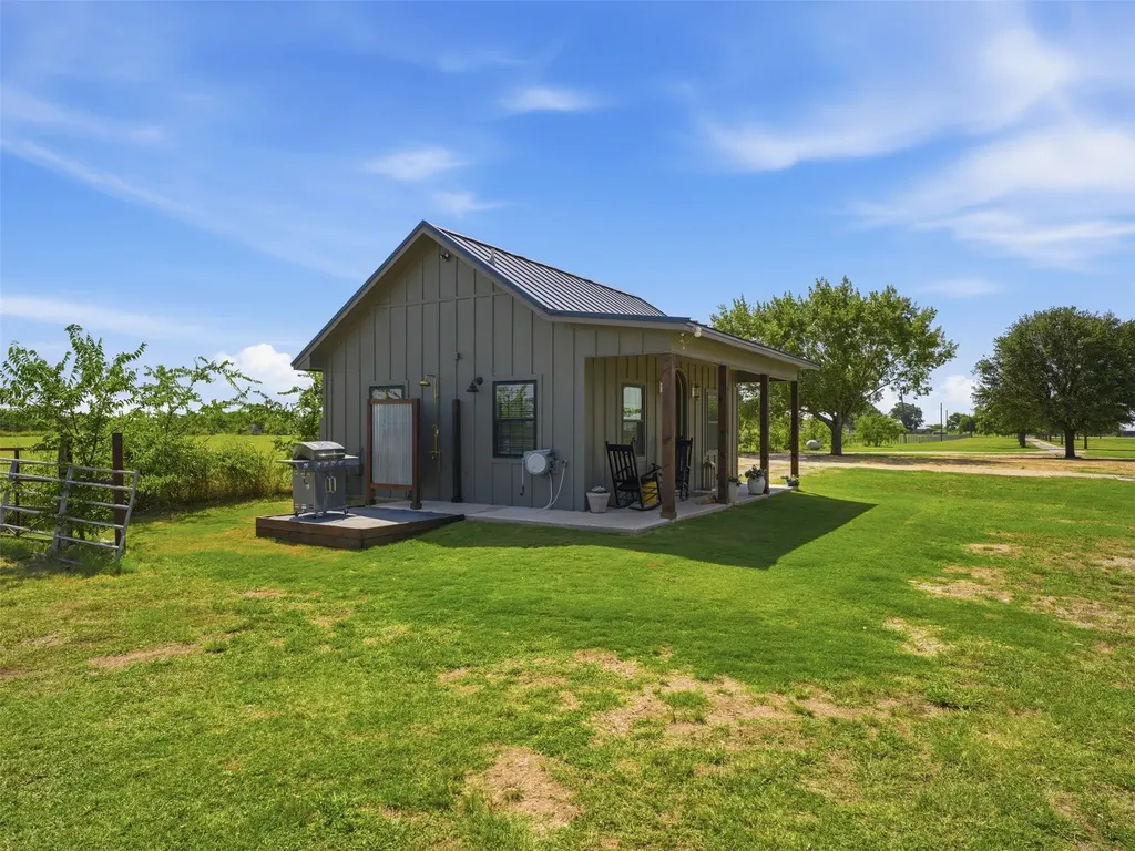 1521 County Road 1107b Cleburne TX 76031