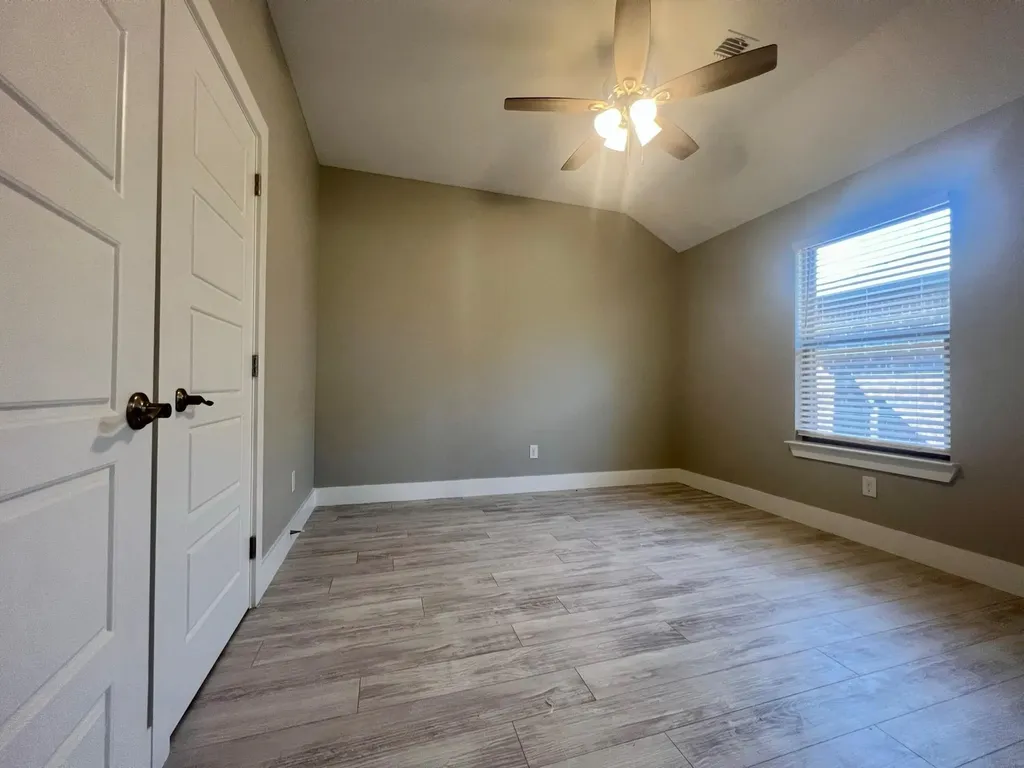 617 N Friendship Road Sherman TX 75092