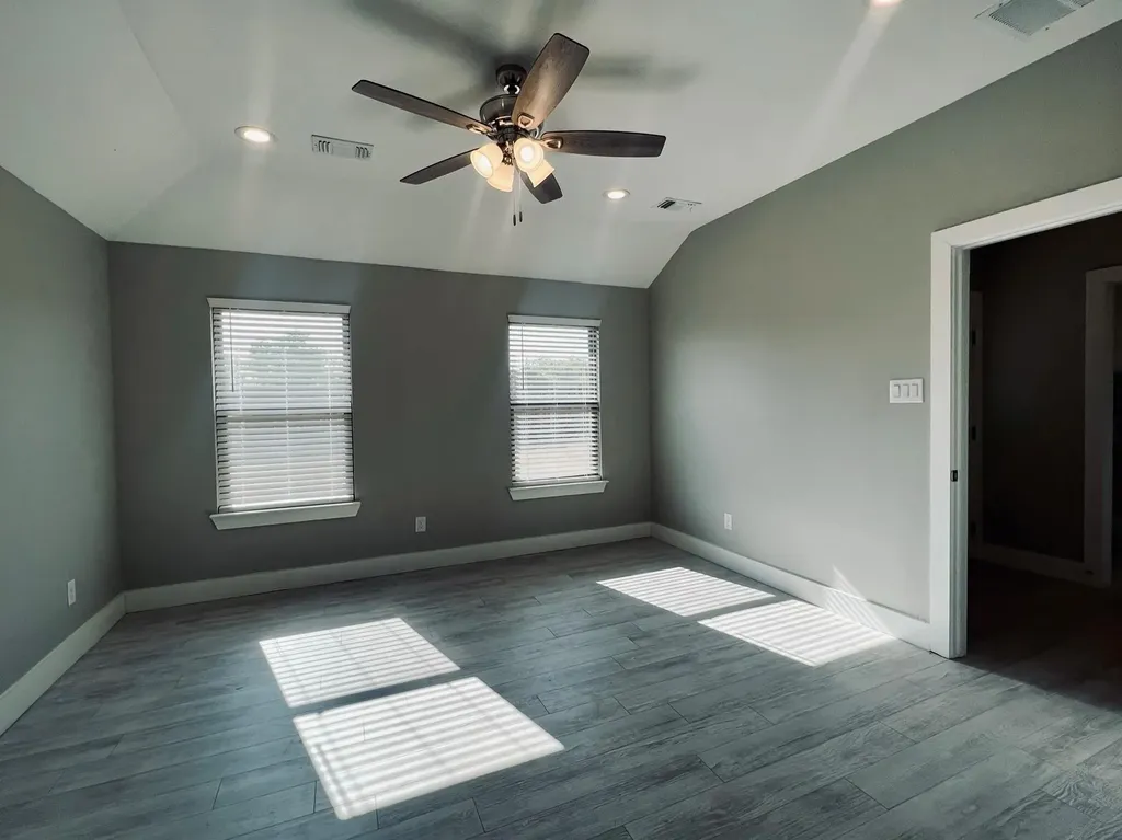 617 N Friendship Road Sherman TX 75092