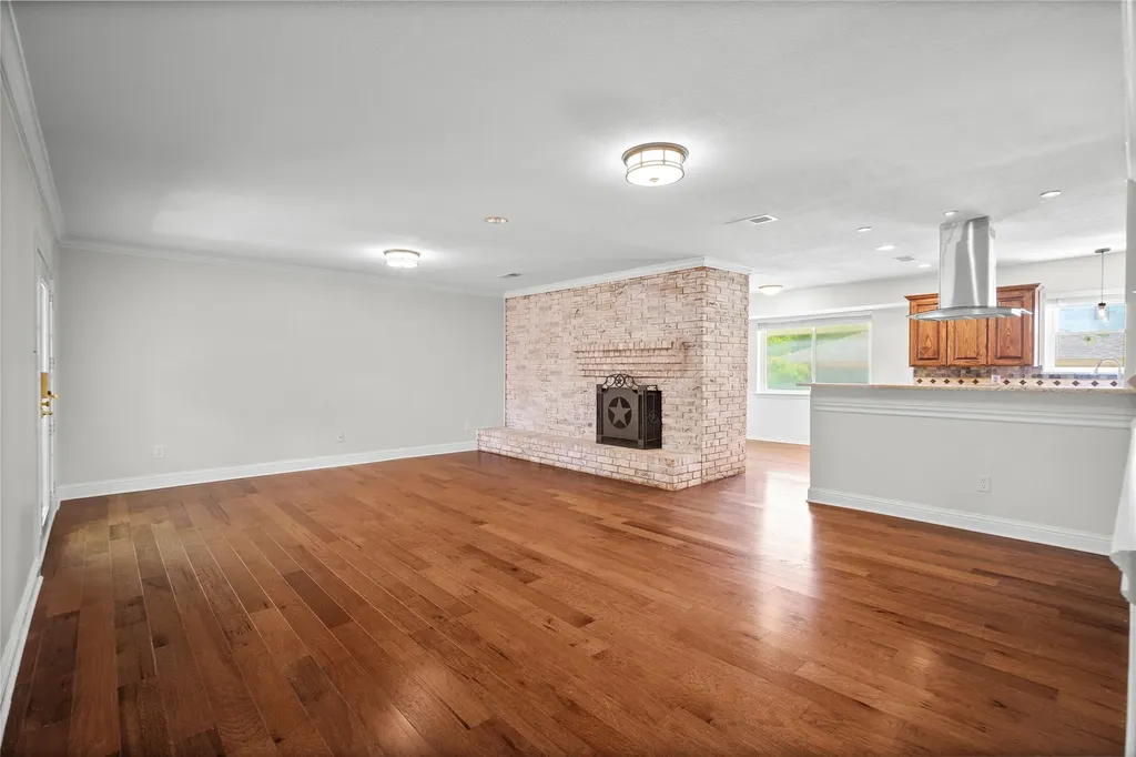 409 Summit Ridge Drive Euless TX 76039