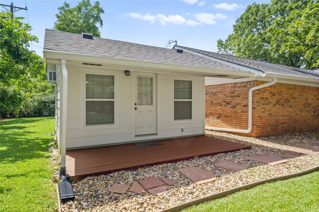409 Summit Ridge Drive Euless TX 76039