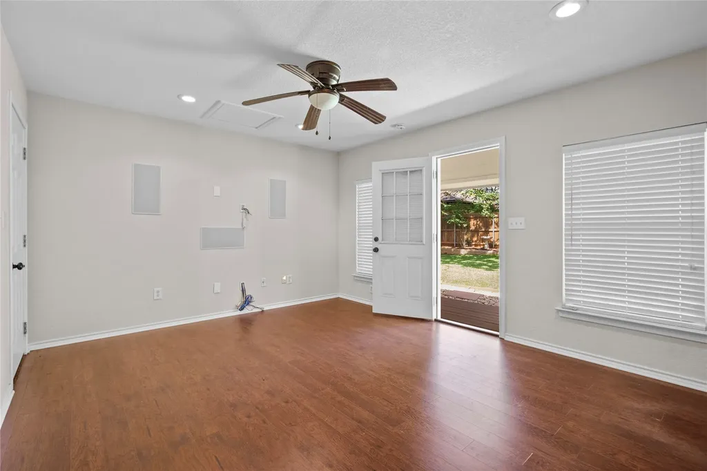 409 Summit Ridge Drive Euless TX 76039