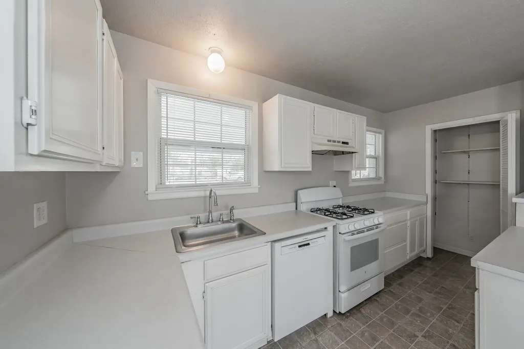 5805 Aton Avenue Westworth Village TX 76114
