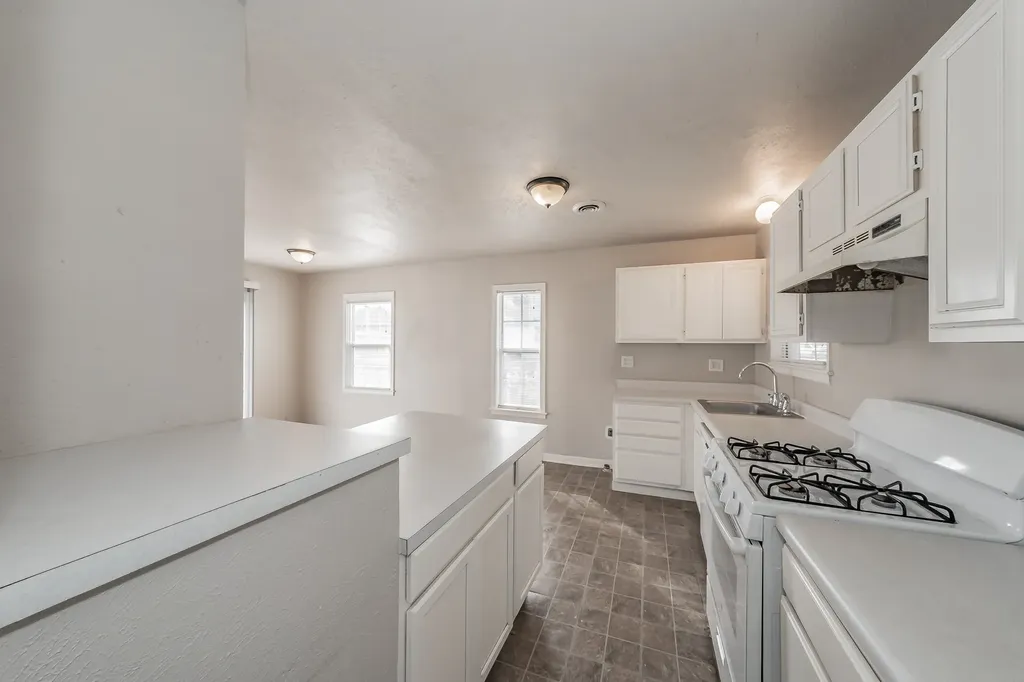 5805 Aton Avenue Westworth Village TX 76114
