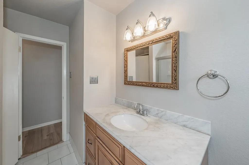 5805 Aton Avenue Westworth Village TX 76114