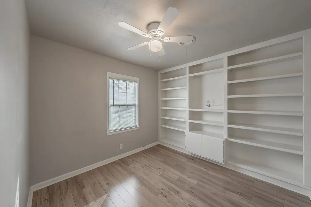 5805 Aton Avenue Westworth Village TX 76114