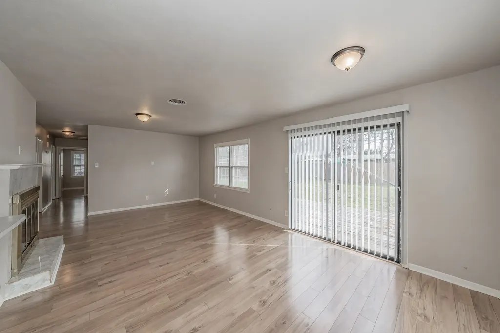 5805 Aton Avenue Westworth Village TX 76114