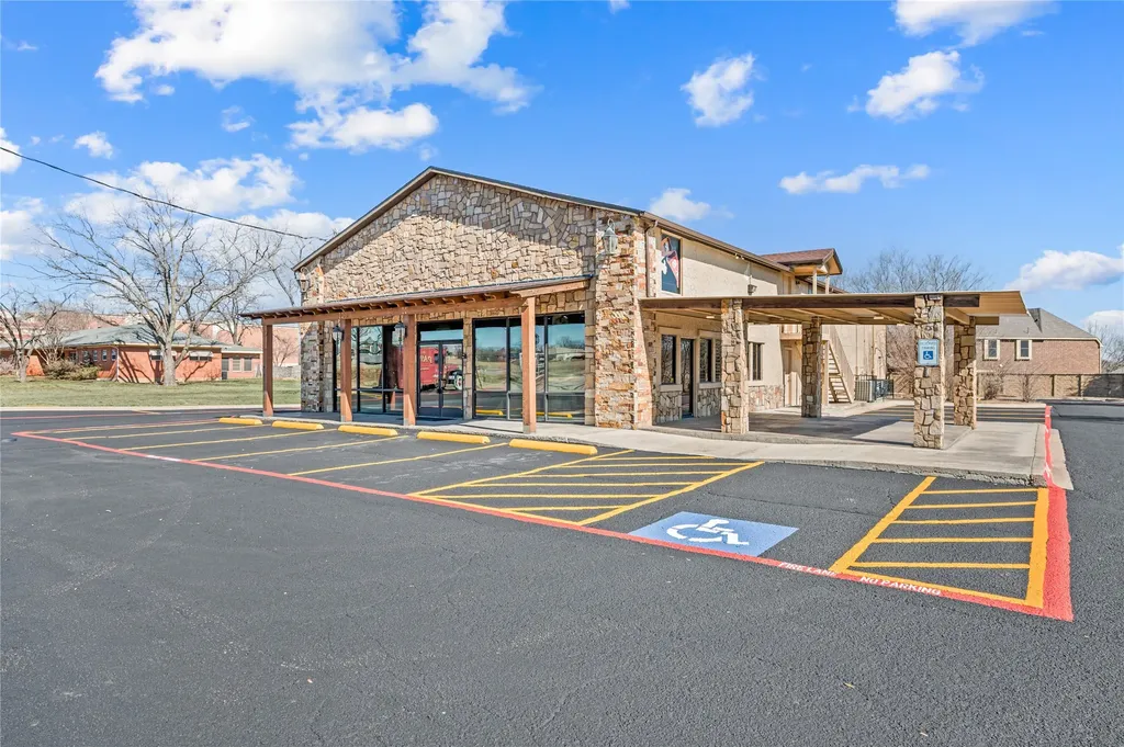 7716 Davis Boulevard North Richland Hills TX 76182
