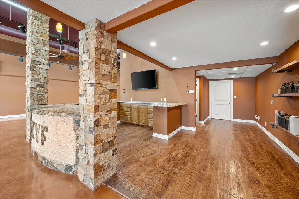 7716 Davis Boulevard North Richland Hills TX 76182