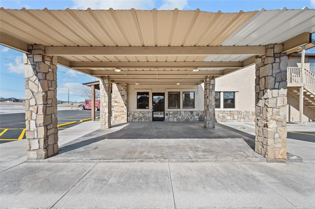 7716 Davis Boulevard North Richland Hills TX 76182