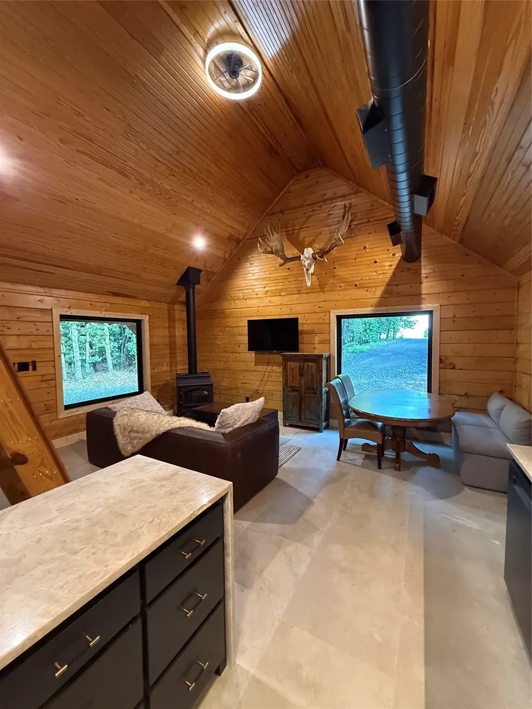 228 Cheaney Road Valley View TX 76272