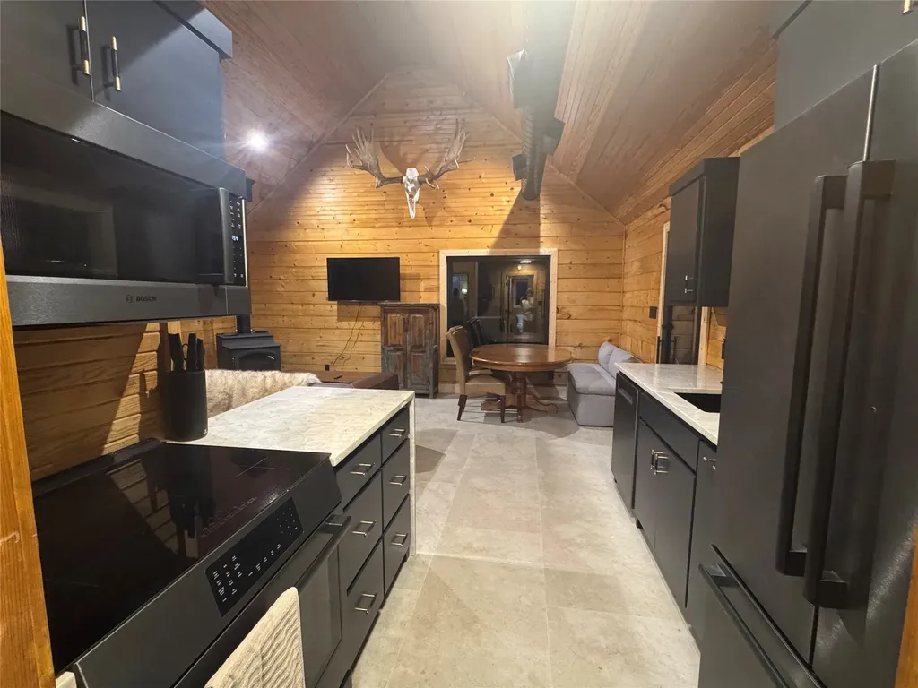 228 Cheaney Road Valley View TX 76272