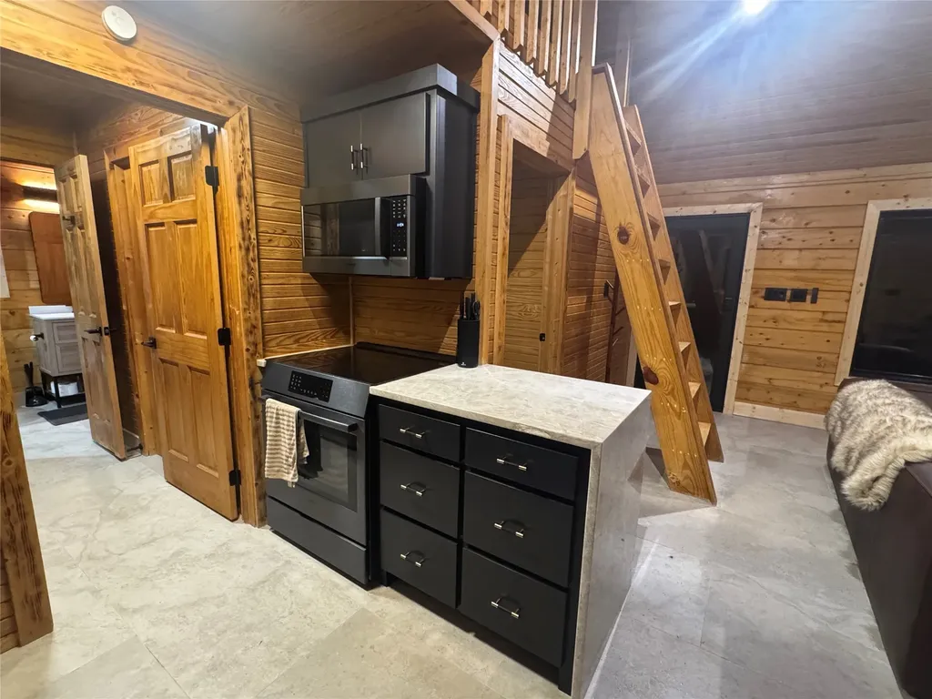 228 Cheaney Road Valley View TX 76272