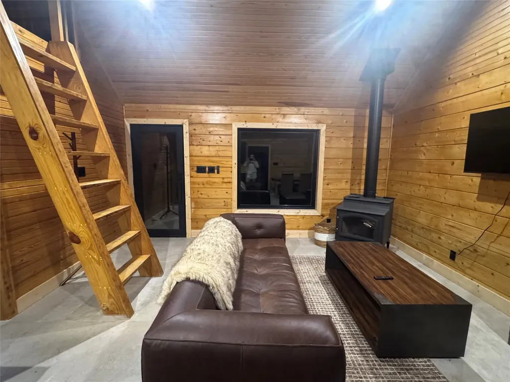 228 Cheaney Road Valley View TX 76272