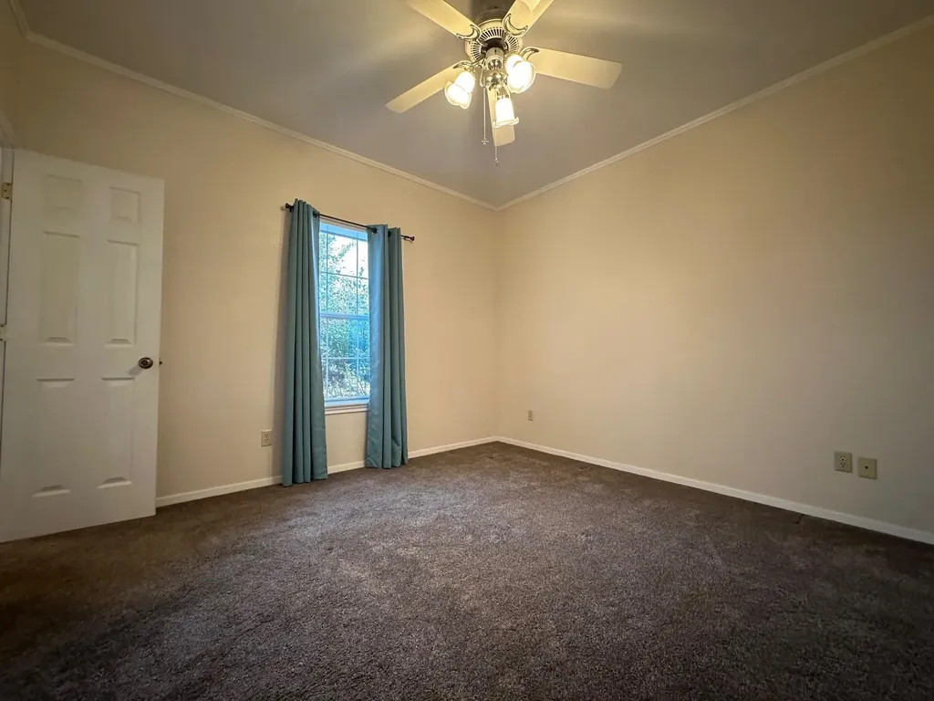 8099 W Interstate Highway 30 Cumby TX 75433
