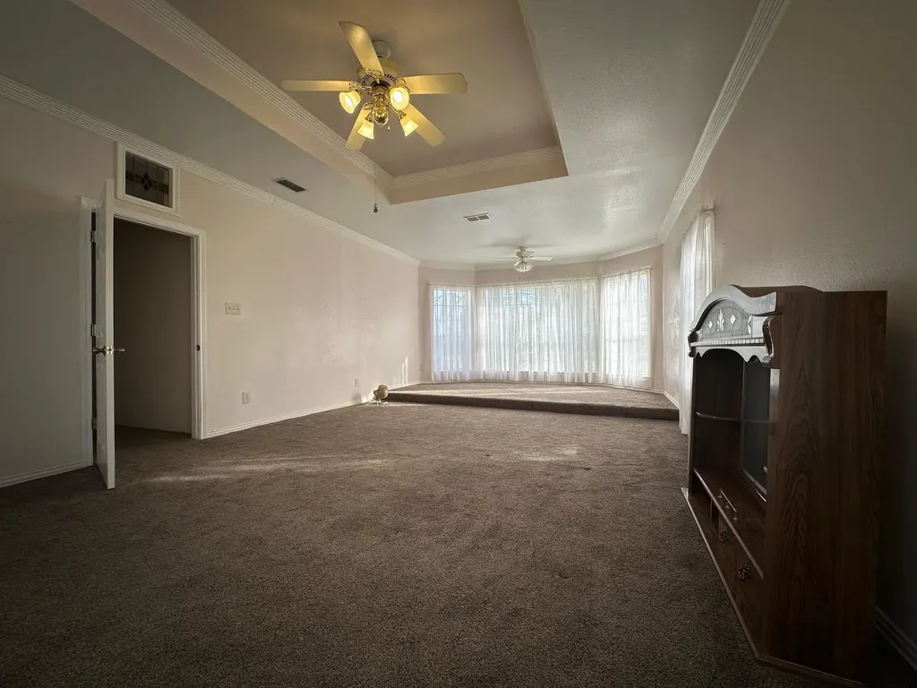 8099 W Interstate Highway 30 Cumby TX 75433