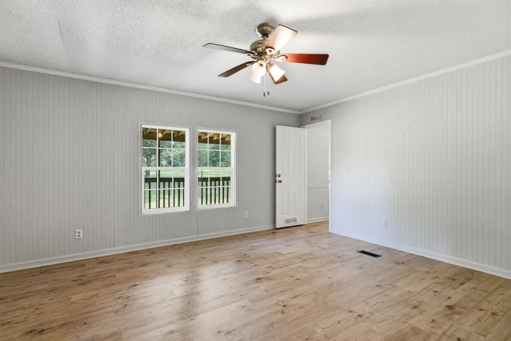 1205 County Line Road Troup TX 75789