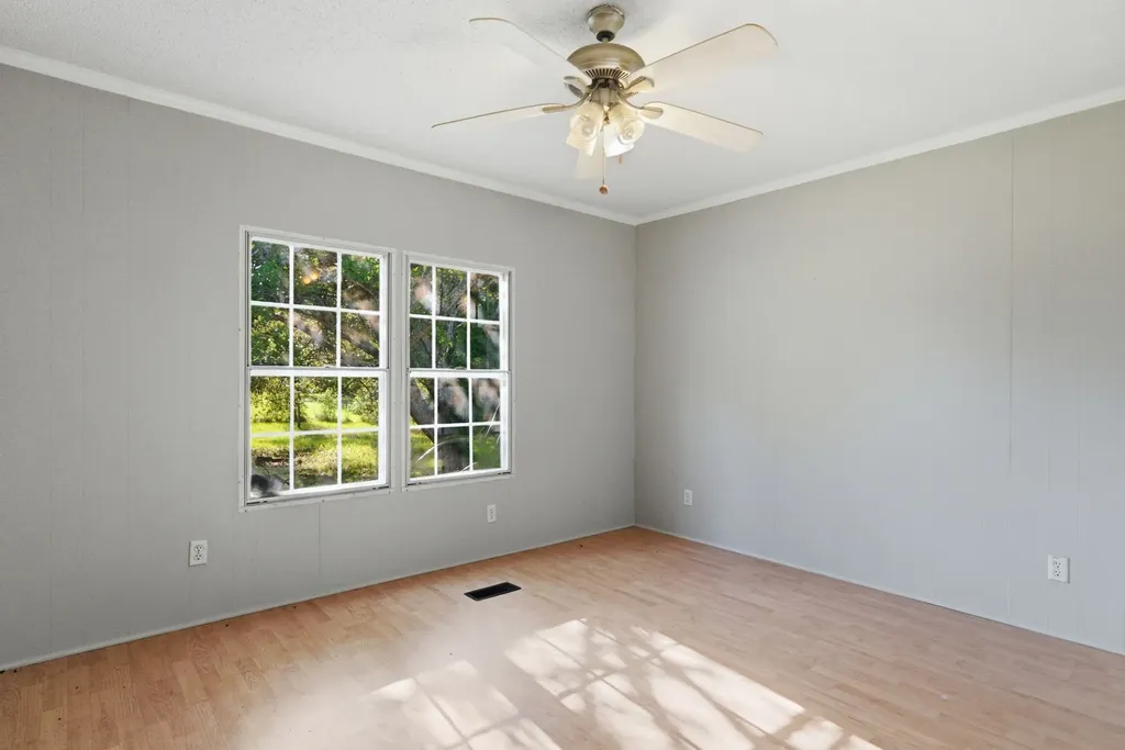 1205 County Line Road Troup TX 75789