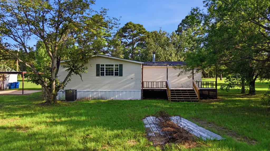 1205 County Line Road Troup TX 75789