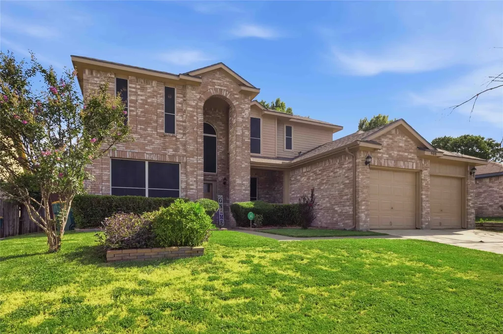 908 Chauvin Drive Cedar Hill TX 75104