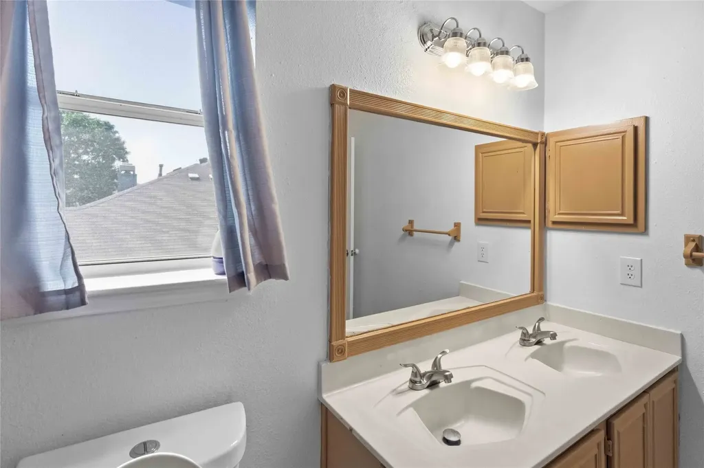 908 Chauvin Drive Cedar Hill TX 75104