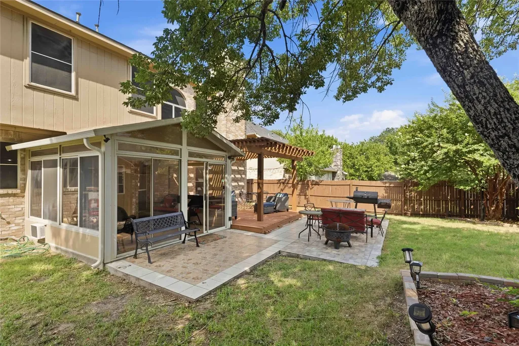908 Chauvin Drive Cedar Hill TX 75104
