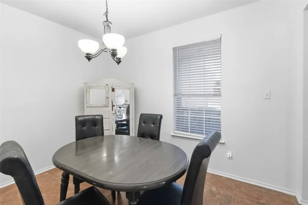 908 Chauvin Drive Cedar Hill TX 75104