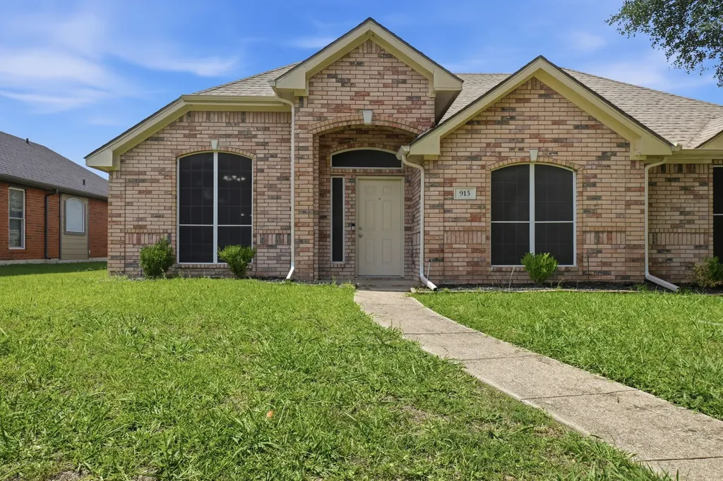 915 Sea Shell Drive Mesquite TX 75149