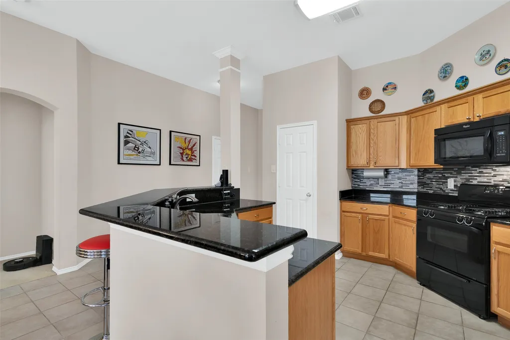4502 Sawgrass Drive Sachse TX 75048