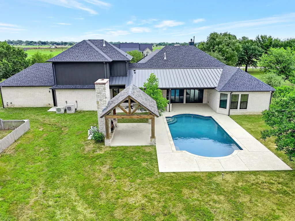 10373 Bobbie Lane Pilot Point TX 76258