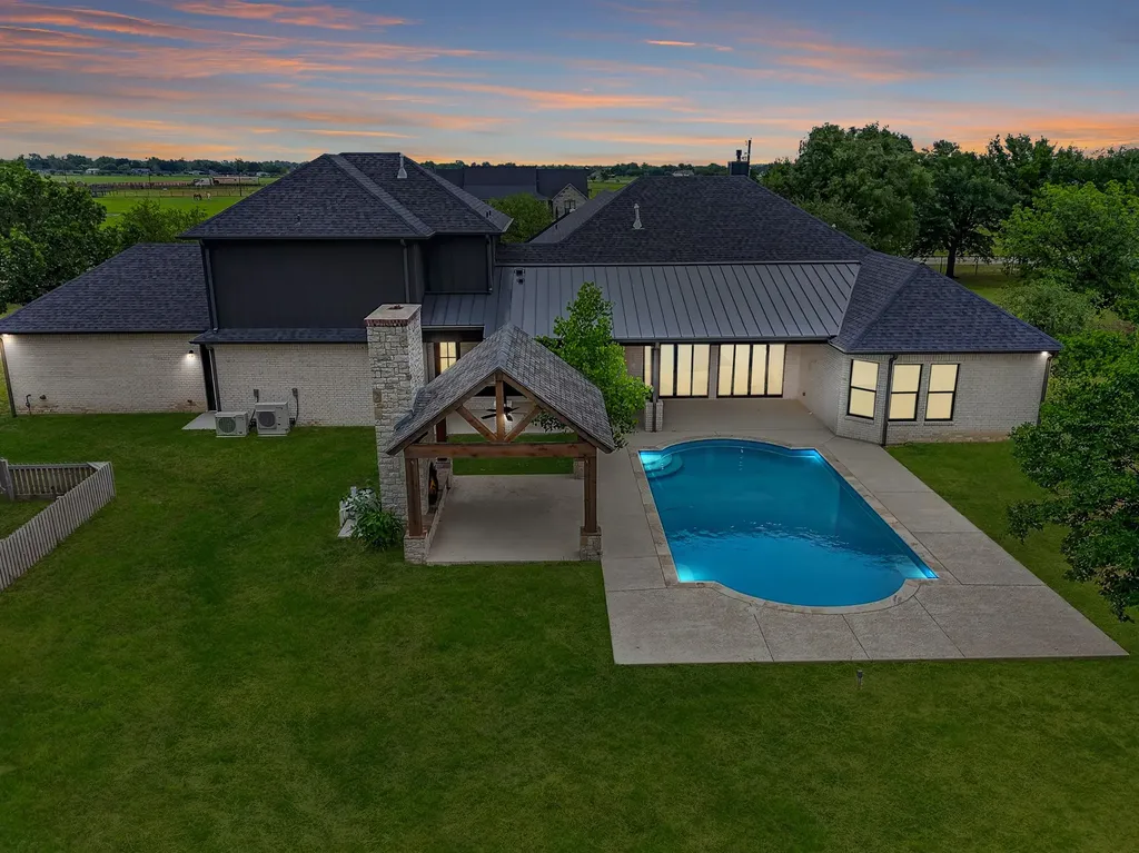 10373 Bobbie Lane Pilot Point TX 76258