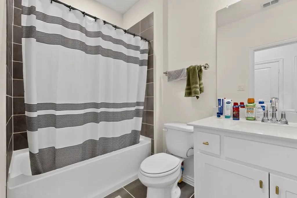 605 Friendswood Plano TX 75075