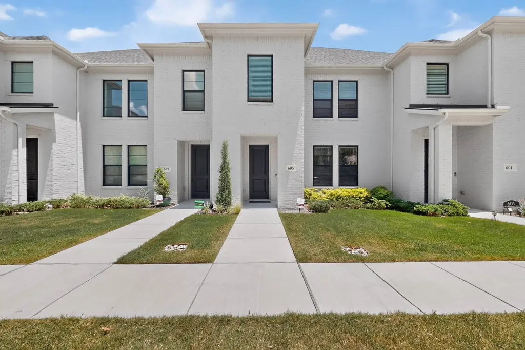 605 Friendswood Plano TX 75075