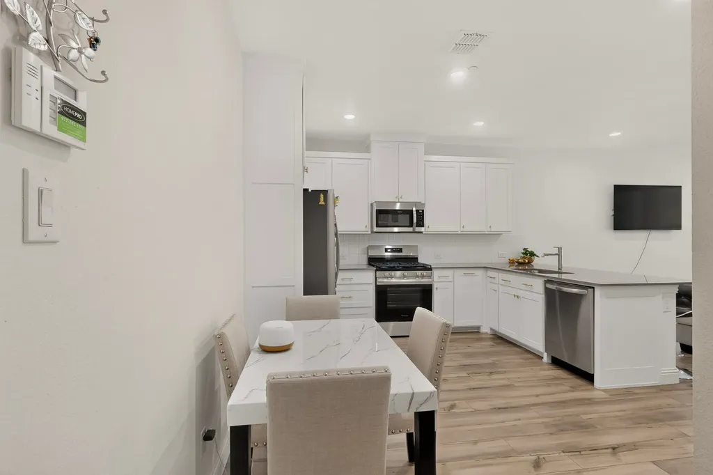 605 Friendswood Plano TX 75075